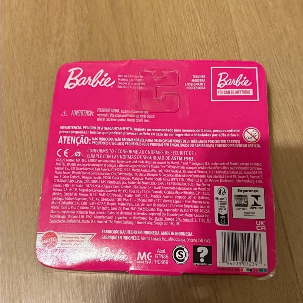 Barbie Chelsea can be a teacher new in sealed box